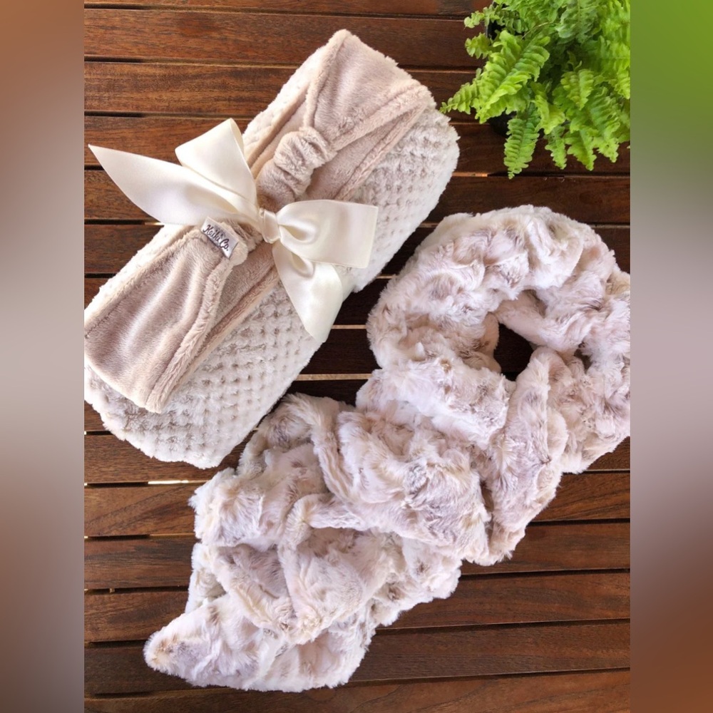 Luxury Plush Spa towel wrap & neck warmer gift set